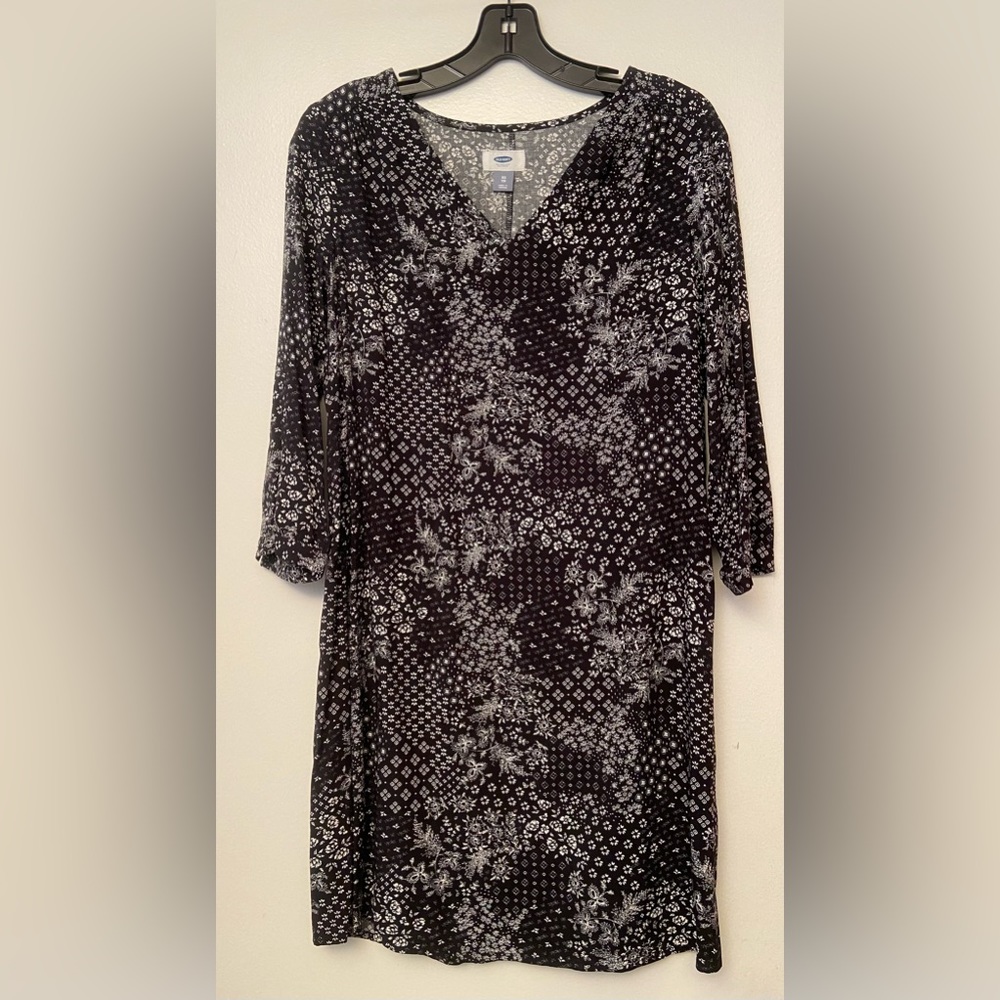 Old Navy womens dress, XS, black & white EUC